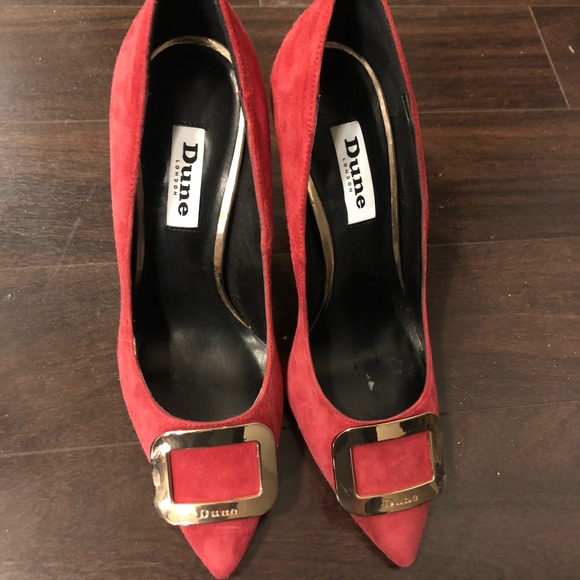 Shoes leather red pumps. - Picture 2 of 5